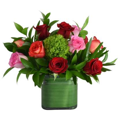 Lush rose cube is contemporary take on traditional garden design. Beauty of garden design lies in organized wild look. Rich foliage plays as equally important role as the roses. Lush rose cube is very romantic design despite the fact it is designed in contemporary square and it is a bestseller for a reason