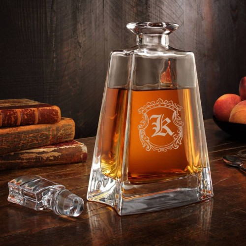 custom-engraved-decanter_2000x (1).jpg